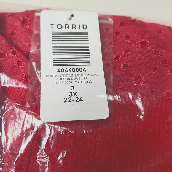 ❤️NWT VINTAGE TORRID CAMI - HOT PINK EYELET SWING TANK - BUTTON DETAIL FLOWY - Picture 6 of 13